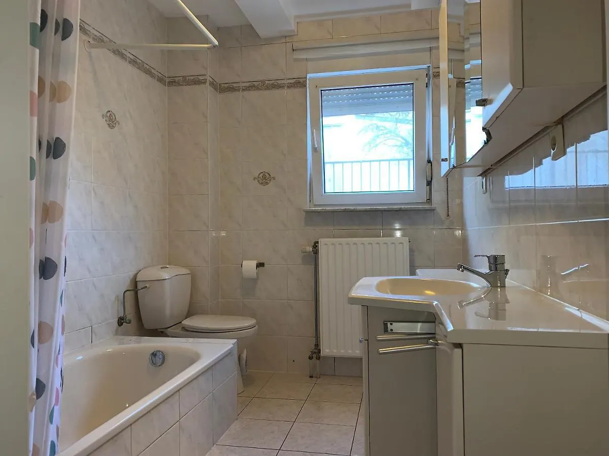Large Room In Schuttrange Free Parking 10Mins To Airport Excellent Customer Services