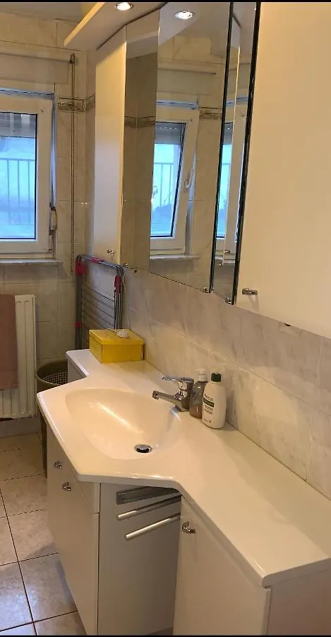 Large Room In Schuttrange Free Parking 10Mins To Airport Excellent Customer Services 0*,